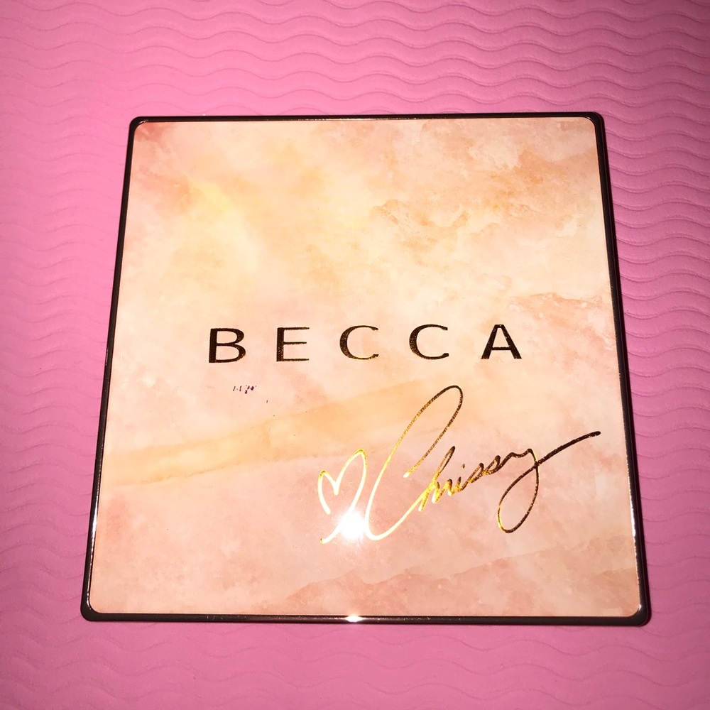Becca x Chrissy Teigen glow face palette
